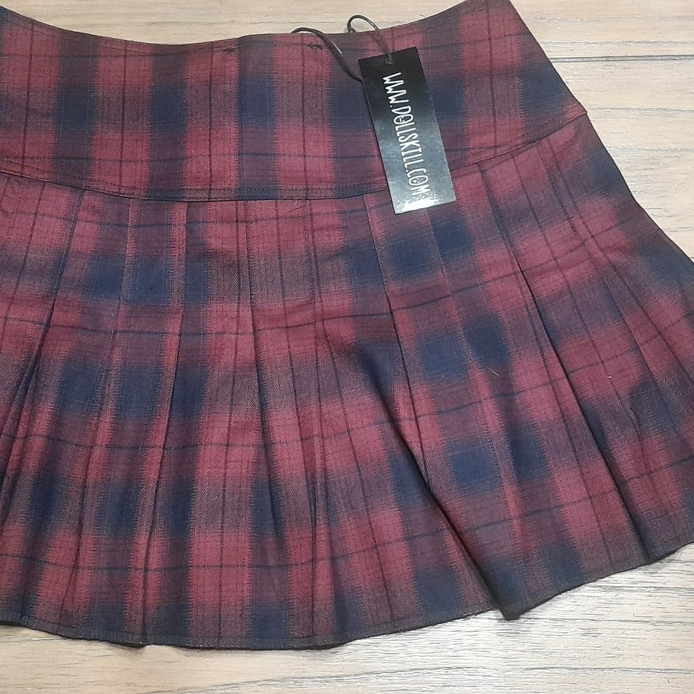 Skirt - Picture 2 of 4